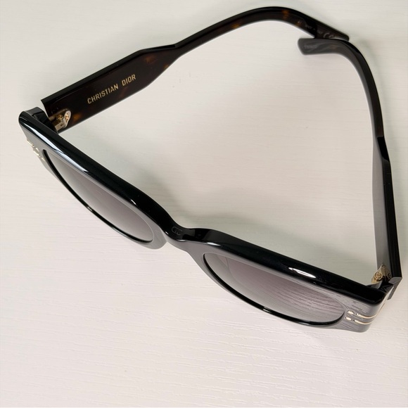 New! Dior Black Sunglasses, DiorSignature R2I 20F1, Authentic - Picture 8 of 8